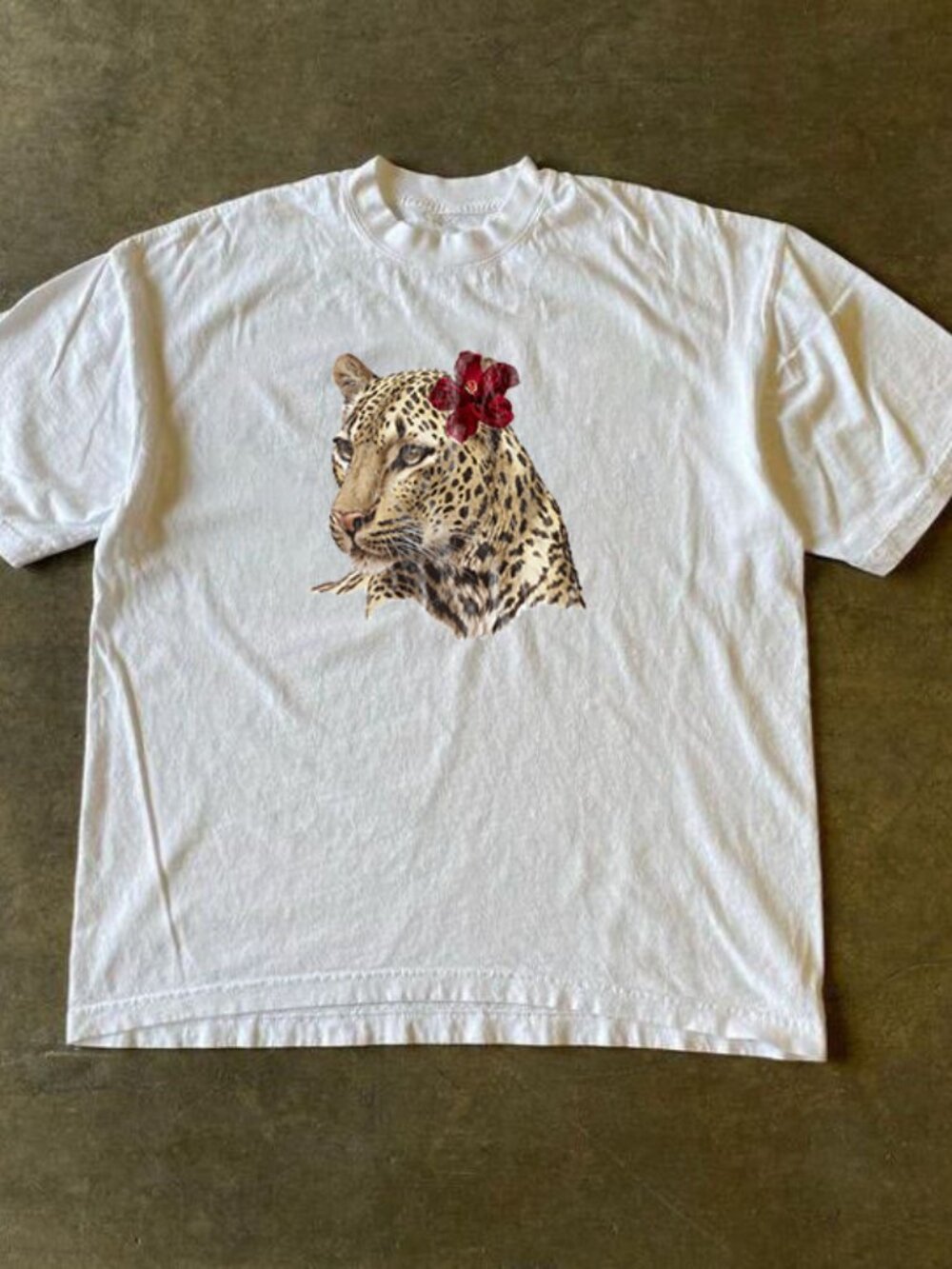 Vintage Style Leopard Hibiscus Flower T-Shirt | Retro Tropical Wild Animal White